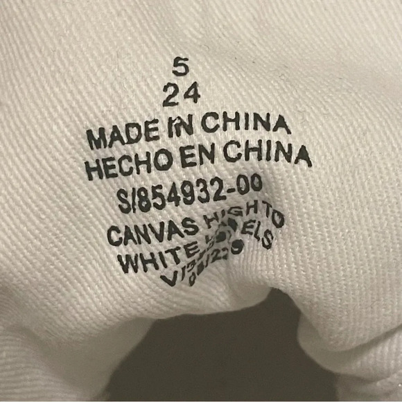 OLD NAVY Gender‎ Neutral Canvas High Top Sneakers in Solid White - Picture 8 of 9